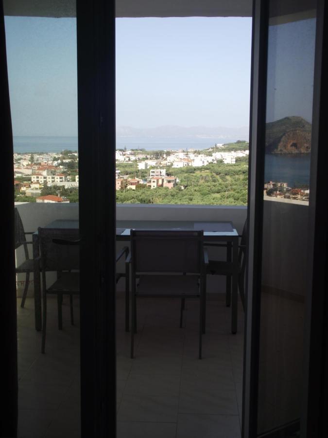 Thea Apartment Agia Marina  Exterior photo